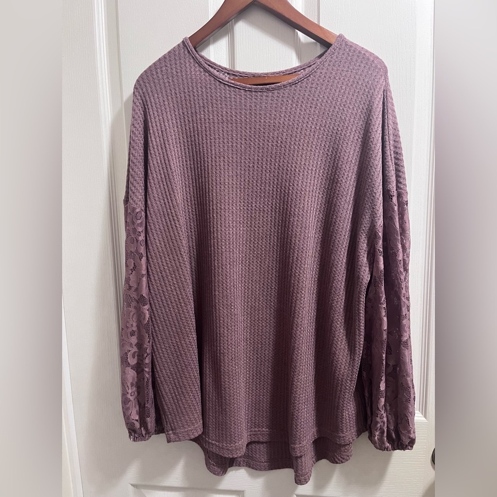 Emery Rose womens blouse - Picture 2 of 5